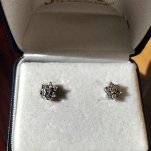 1/10 Carat Sterling Silver Diamond Earrings.